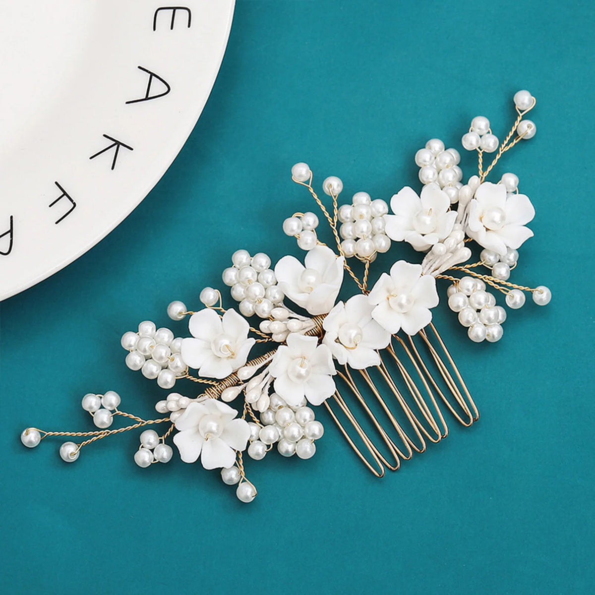 Wedding Hair Accessories Flower Hair Clips Hairpin Crystal Bride Headdress for Women Faux Pearl Barrettes Hair Combs Hair Decor