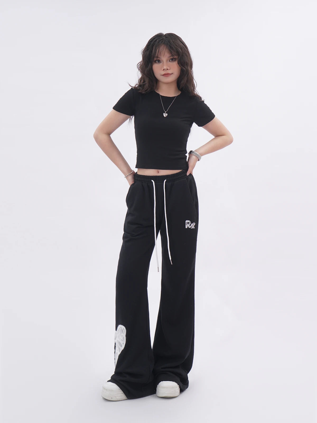 Ele Bal  Embroidery Bla T-irt Sexy Hollow out American Retro Sle ort Sve Street Faion Women's Top