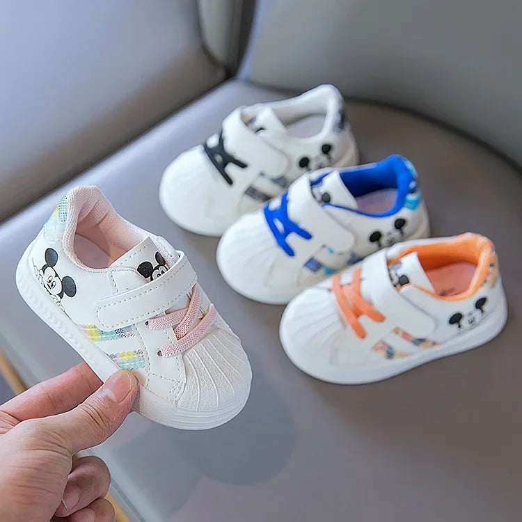 Children's White Shoes Spring and Autumn Kid's Sports Shoes Anti slip Lightweight Boys Board Shoes Soft Sole Baby Casual Shoes