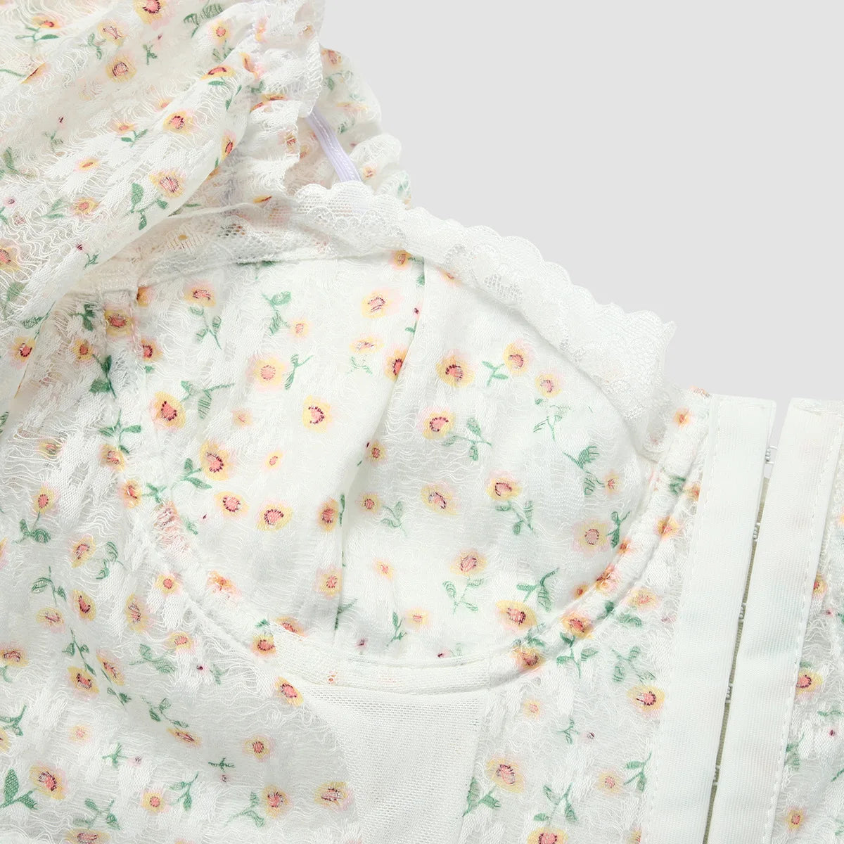 Sexy Low Cut Printed Vest Button Detailing Crop Top Trendy Streetwear Sle Slim Fit Design for Young Women in Their 20s