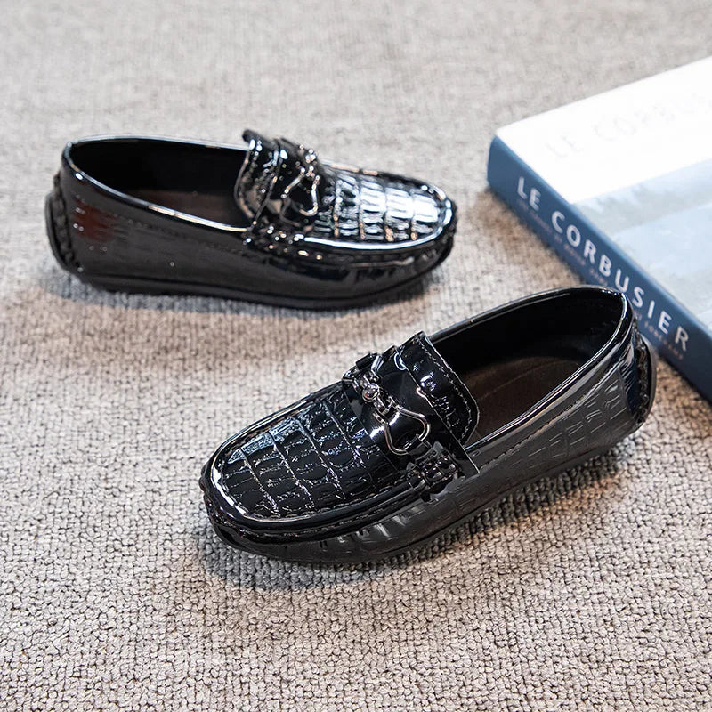 Boys Loafers Non-slip Children's Leather Shoes All-match Four Seasons Metal Buckle  Shiny Simple Kids Fashion Moccasin Shoes