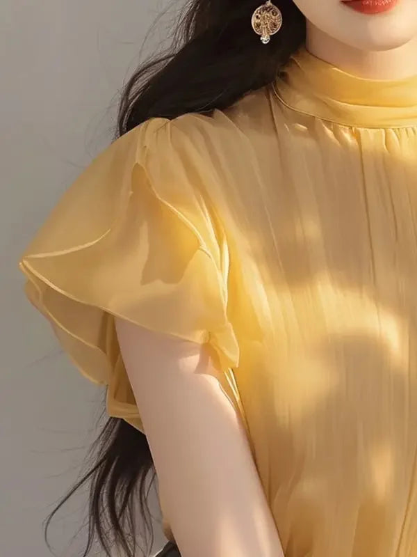 Short-sleeved Top for Women in Summer Fashionable Shirt French Style Unique and Beautiful Age-reducing Mint Green Chiffon Shirt