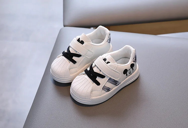 Spring And Autumn New Baby Walking Shoes Soft Soled Board Shoes Children's Sports Shoes Single Shoes Casual White Shoes