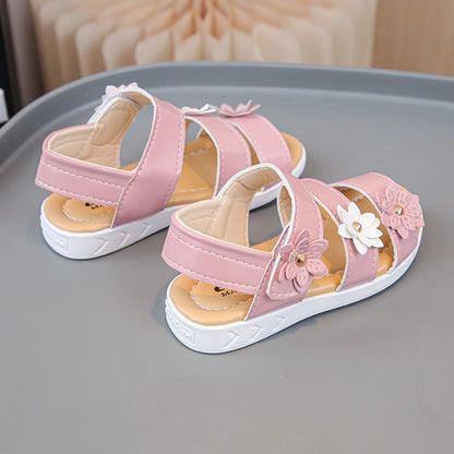 Little Girls Summer Casual Sandal Three Flower Detail New Kids Roman Beach Shoes Stylish Beach Experience for Children Adventure
