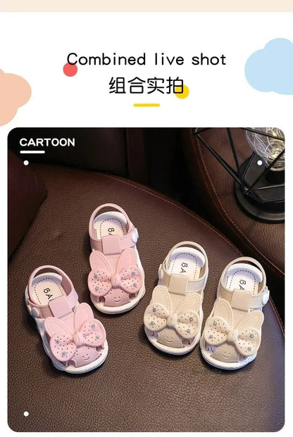 New Summer Outdoor Non-Slip Sandals for Girls Featuring Soft Soles And Lightweight Design Perfect for The Beach