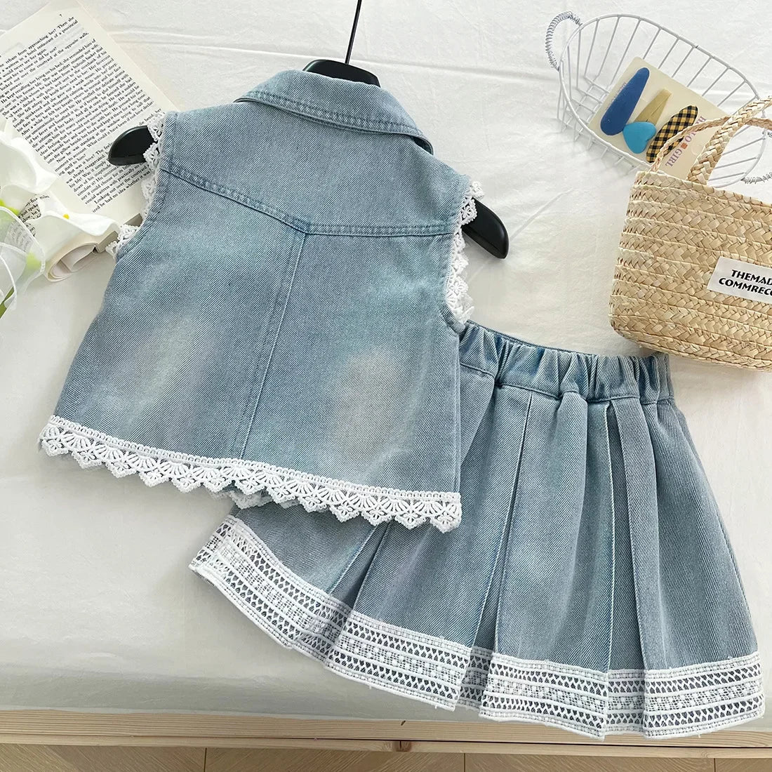 New Baby Girl Summer Denim Set, Children's Lace Splicing Top and Skirt Set
