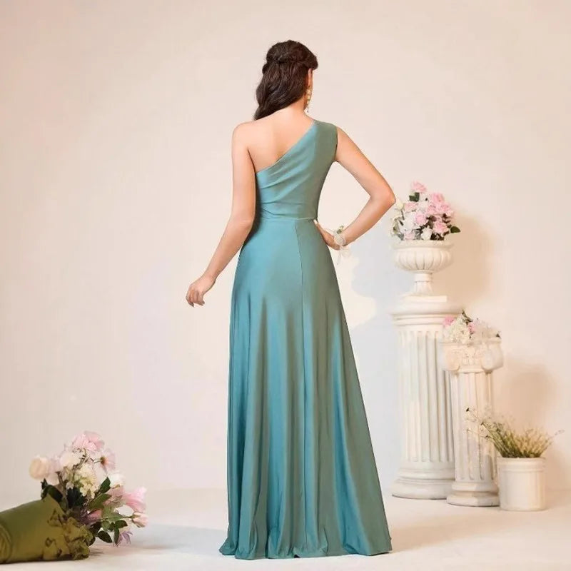 European and American Evening Dresses, Women's Banquet Wear New Products, Backless Fashion Temperament, Adult Evening Dresses