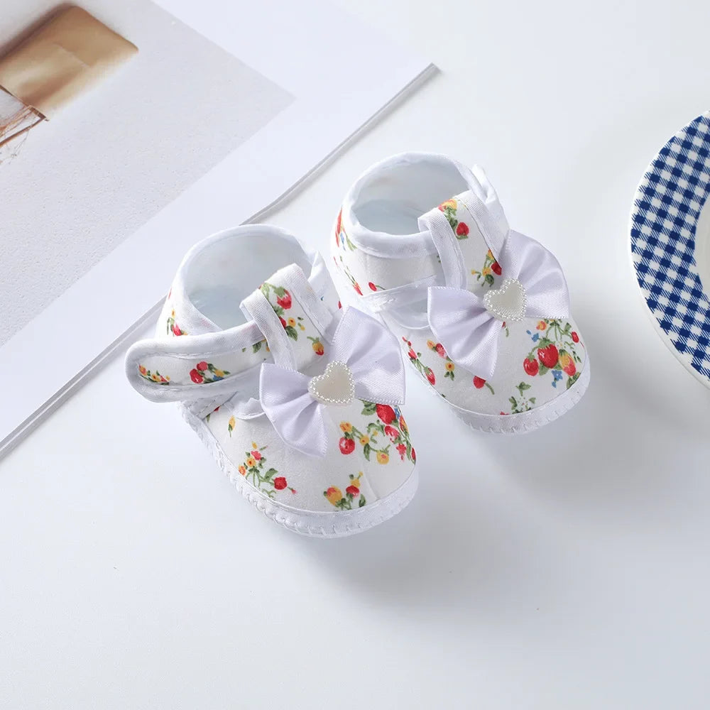 Newborn Baby Boy Girls Shoes Spring Autumn Lovely Floral Embroidery Anti-Slip Sneaker Crib Shoes Soft Cotton Cute First Walkers (Available)