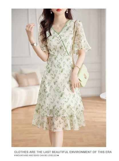 Women's Green Floral Print Chiffon Dress V Neck Ruffle Sleeve Double Layer Hem Casual Midi Dress