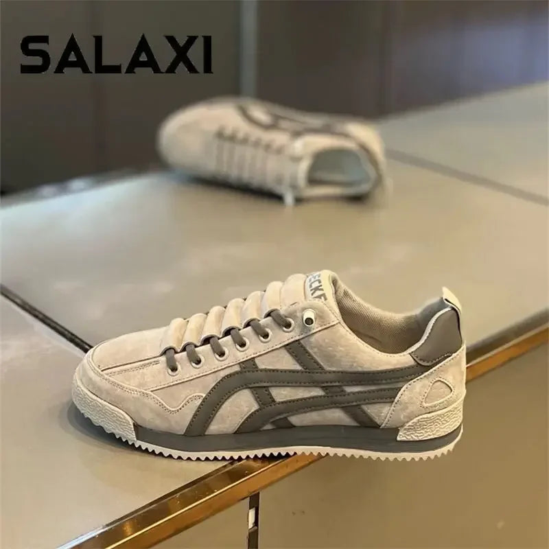White Canvas Shoes Breathable Casual Shoes Korean Men Slip-on Couples Sneakers Comfortable Outdoor Sneakers Walking Flats Shoes