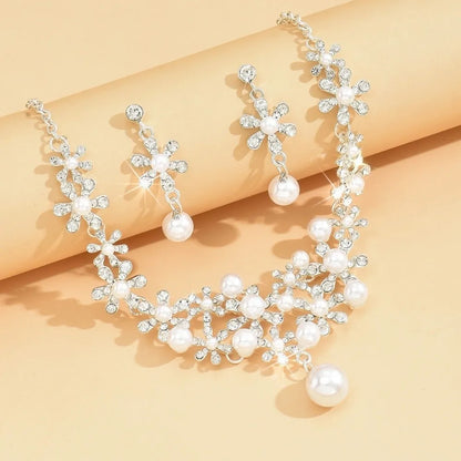 Elegant Rhinestone Jewelry Set Vintage Sparkling Flower Necklace Korean Style Alloy Pearl Necklace Ears Women Gifts