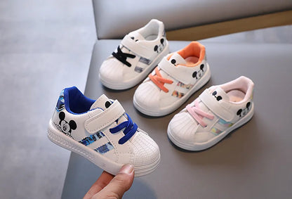 Spring And Autumn New Baby Walking Shoes Soft Soled Board Shoes Children's Sports Shoes Single Shoes Casual White Shoes