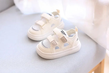 New Summer Breathable Mesh Shoes Children Sport Shoes Boys Girls Hollow Out Skate Cool Fashion Baby Children Sandals