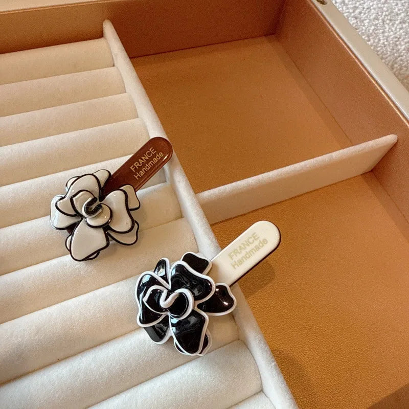 Fashionable Hair Accessories Elegant Black White Floral Hair Clip Camellia Flower Side Duckbill Barrette Women's Stylish