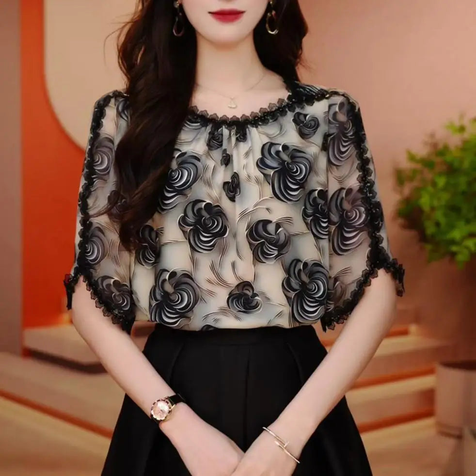 Fashionable and Age-reducing Printed Design Versatile Shirt 2025 Summer New Loose Slimming Western Style Lace Versatile Top