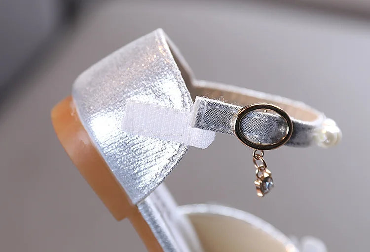 Girls Sandals Princess Single Shoes Rhinestone Butterfly Dance Kids Shoes Glitter Leather Party Dress Wedding Shoes E615