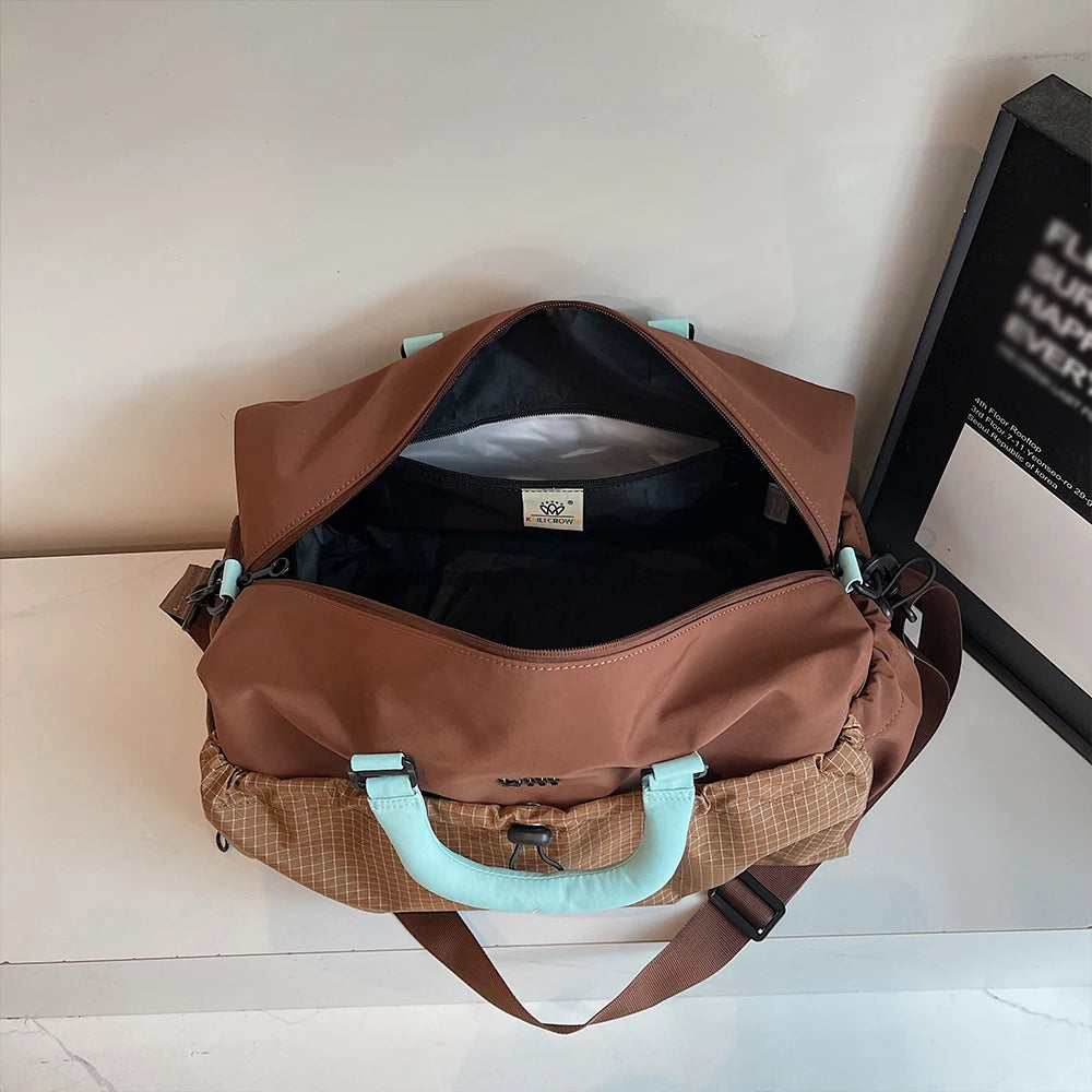 Large Capacity Travel Bag, Lightweight Short-Distance Boarding Bag, Dry and Wet Separation, Crossbody Fitness Bag, Luggage Bag