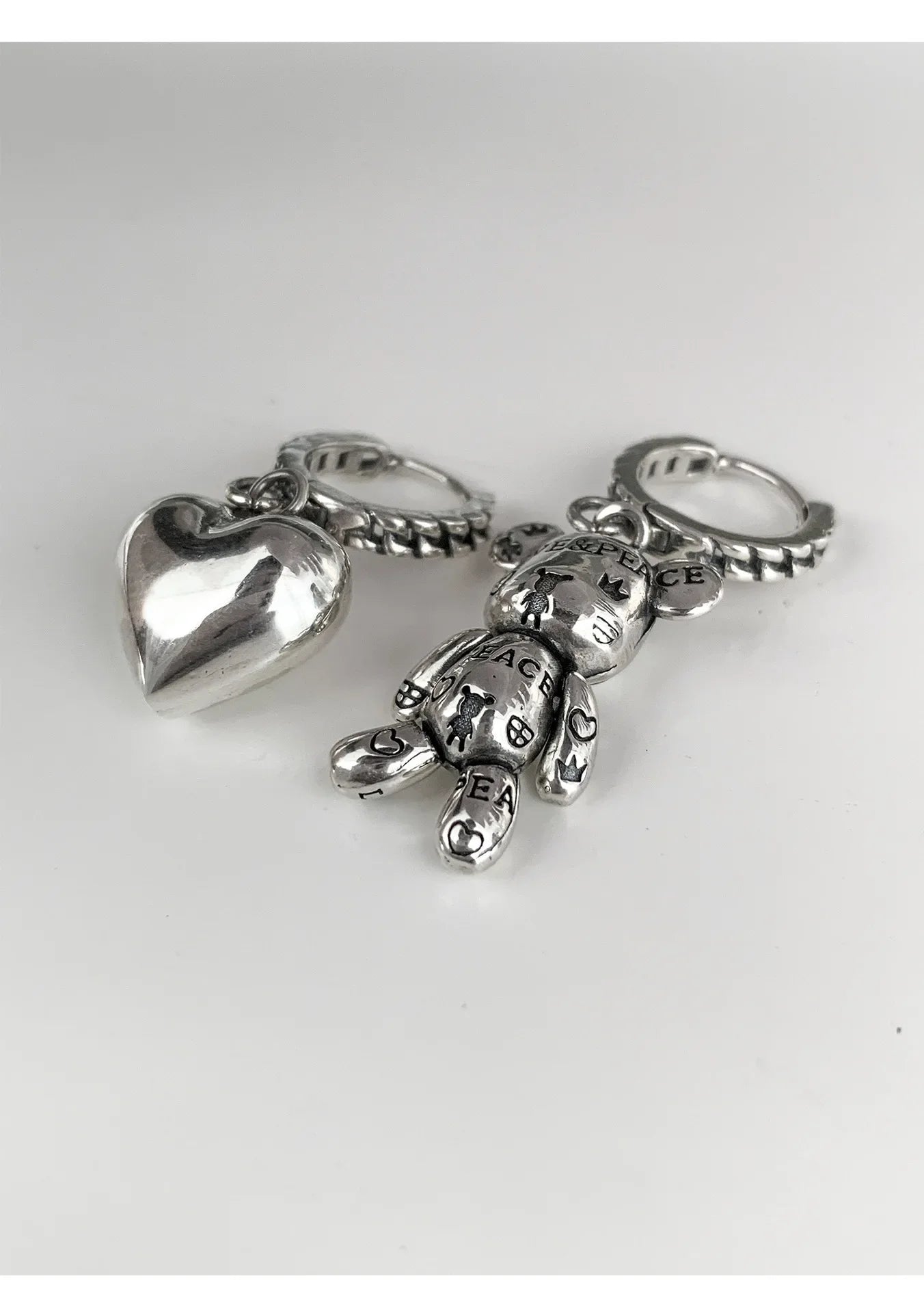 Stainless steel Bracelets for Women String of Beads Accessories Trend Vintage Simple Cute Bear Pendant Party Jewelry