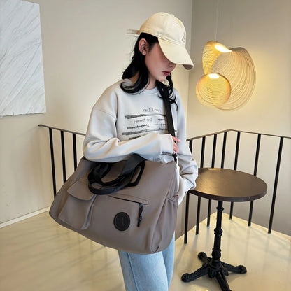 Large capacity travel handbag, lightweight luggage that can be carried around, shoulder strap fitness bag