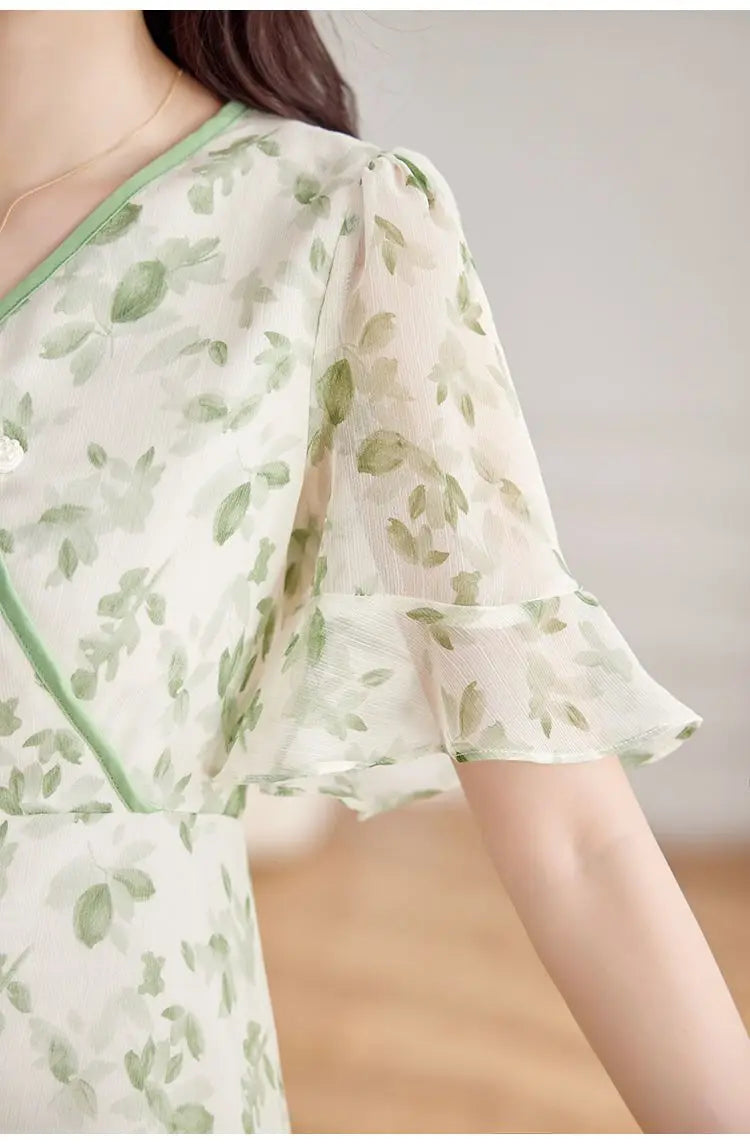 Women's Green Floral Print Chiffon Dress V Neck Ruffle Sleeve Double Layer Hem Casual Midi Dress