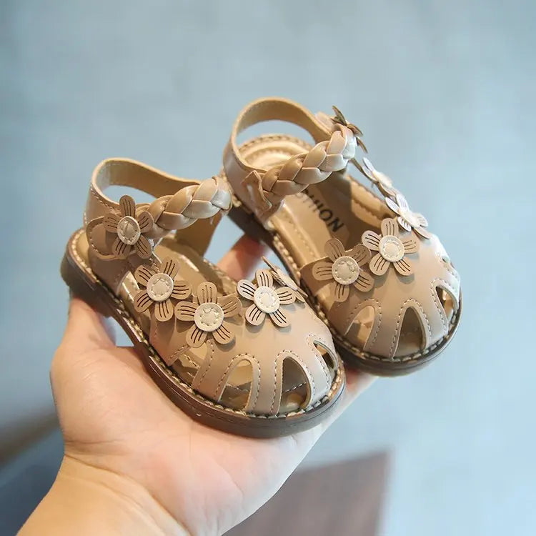 Summer Fashion Flower Kids Beach Sandals Round Toe Elegant Casual Hollow Flat Shoes Girls Princess Shoe Children Sandals Toddler