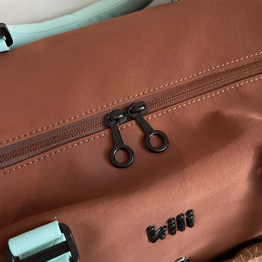 Large Capacity Travel Bag, Lightweight Short-Distance Boarding Bag, Dry and Wet Separation, Crossbody Fitness Bag, Luggage Bag