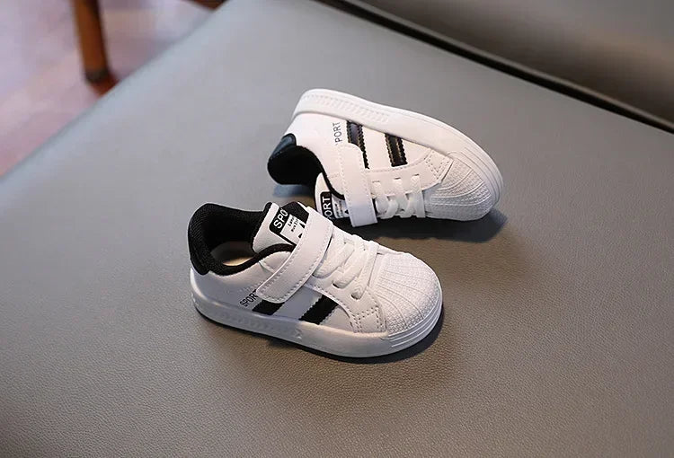 Kids Casual Shoes Sneakers Boys Sport Breathable Tennis Sneaker Baby Children Girls Shoes Spring Fashion White Flat Running Shoe