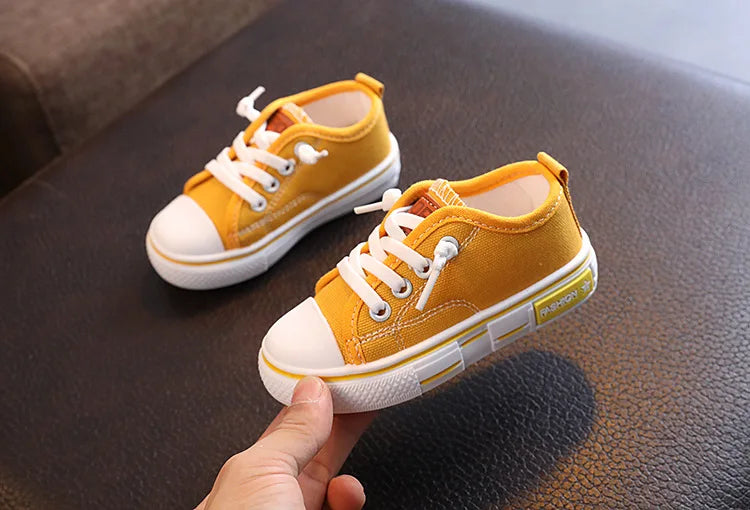 2025 New Children's Canvas Shoes Fashion Baby Board Shoes Girls' Breathable Single Shoes Boys' Casual Shoes   (Available)