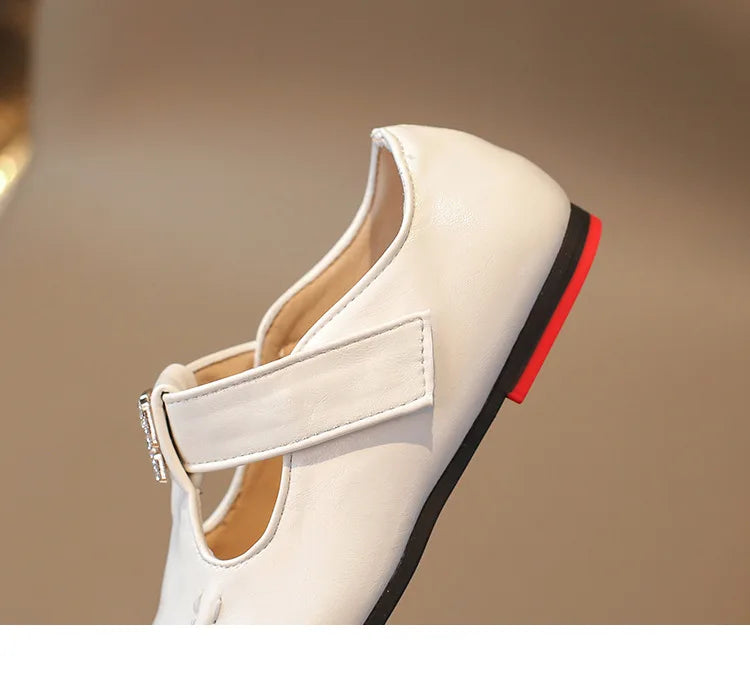 Fashion Girls' Shoes  Autumn New Kids Formal Pointed Leather Shoes Simple Versatile Girls' Rhinestone Casual Shoes Zapatos (Available)