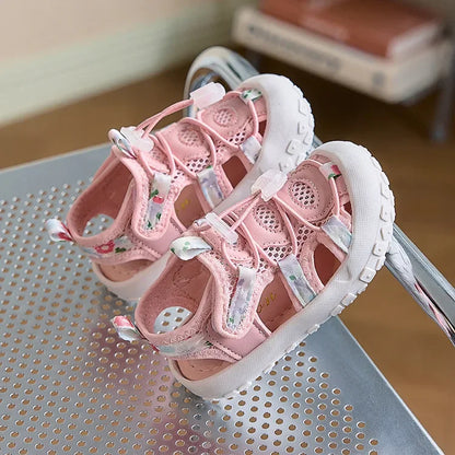 Girls Sports Sandals Non-slip Soft Sole Kids Casual Shoes Toes Capped Summer New Children Beach Shoes Mesh Graffiti Cute