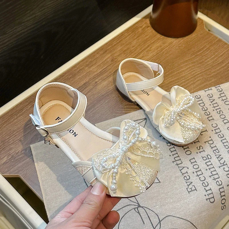 Children's Summer Sandals Toddlers Catwalk Versatile Princess Girl Shoe Summer Beading Bowknot Kids Fashion Dress Flat Sandals