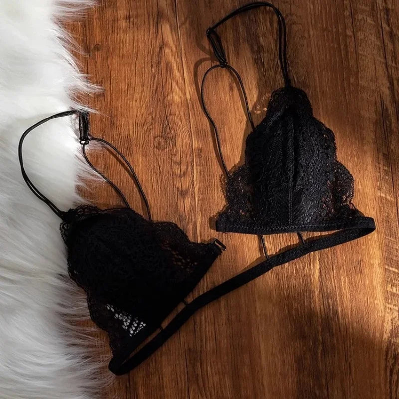 Lace thin band romantic French triangular cup gathering invisible bra without underwire