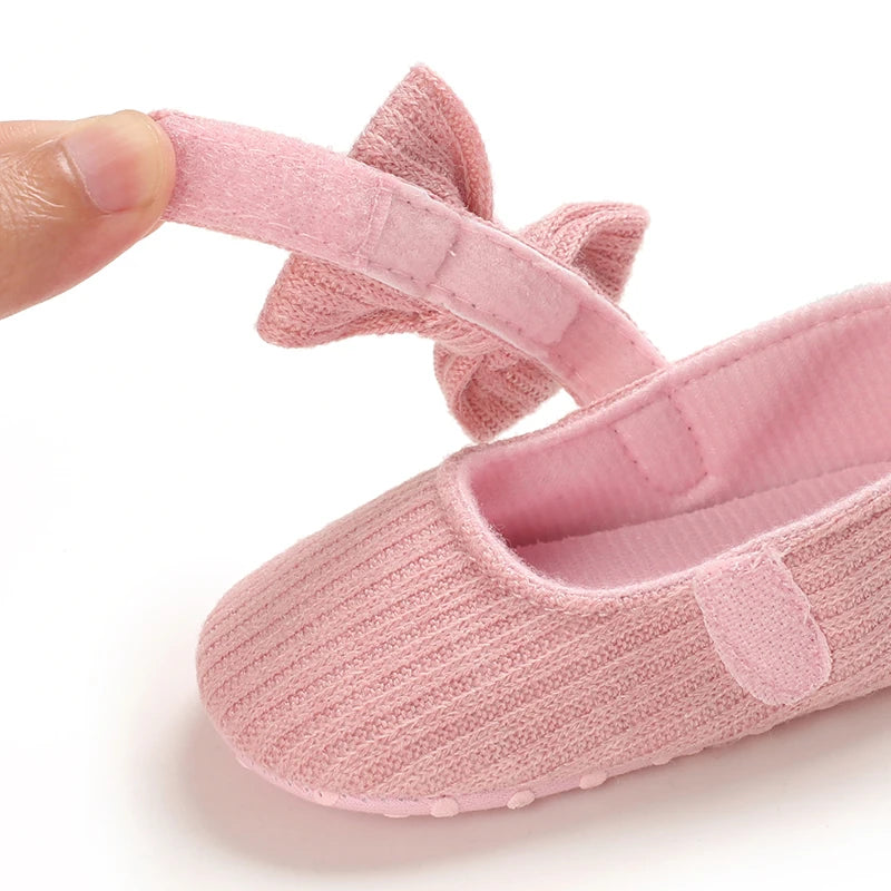 Fashionable Baby Girl Shoes Cute Classic Pink Theme Casual Flat Shoes Soft Sole Comfortable Lightweight Walking Shoes