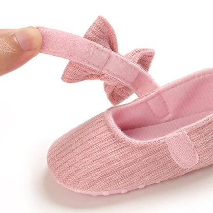 Fashionable Baby Girl Shoes Cute Classic Pink Theme Casual Flat Shoes Soft Sole Comfortable Lightweight Walking Shoes