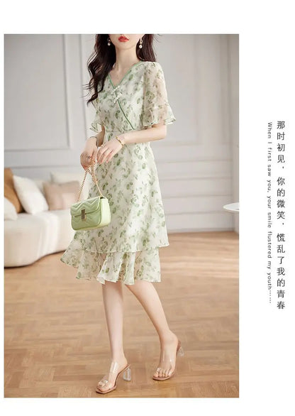 Women's Green Floral Print Chiffon Dress V Neck Ruffle Sleeve Double Layer Hem Casual Midi Dress