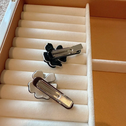 Fashionable Hair Accessories Elegant Black White Floral Hair Clip Camellia Flower Side Duckbill Barrette Women's Stylish