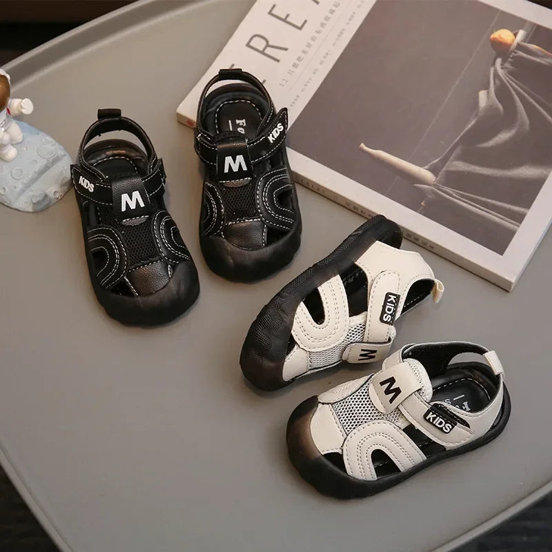 Kids Summer Sandals Boys' Toes Capped Hollow Walking Shoes  New Children Casual Versatile Beach Shoes for Vacation Air Mesh