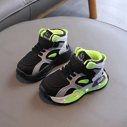 Boys Casual Sports Shoes Autumn Fashion Comfortable Non Slip Outdoor Walking Shoes LED Lights Toddler Outdoor Sports Shoes