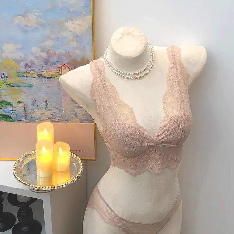 French Lace Lingerie Gathered No Steel Ring Bra Deep V Neck Sexy Wire Free Bras Underwear Tank Tops Padded Camisole Vest