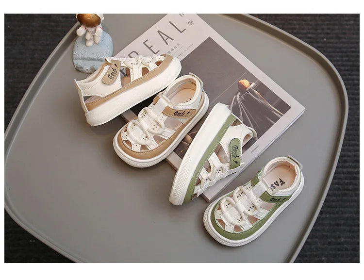 Summer New Children's Sandals Soft Bottom Non slip Boy Sandals Fashion Girls' Beach Shoes Punch Out Girls' Shoes Boy Casual Shoe