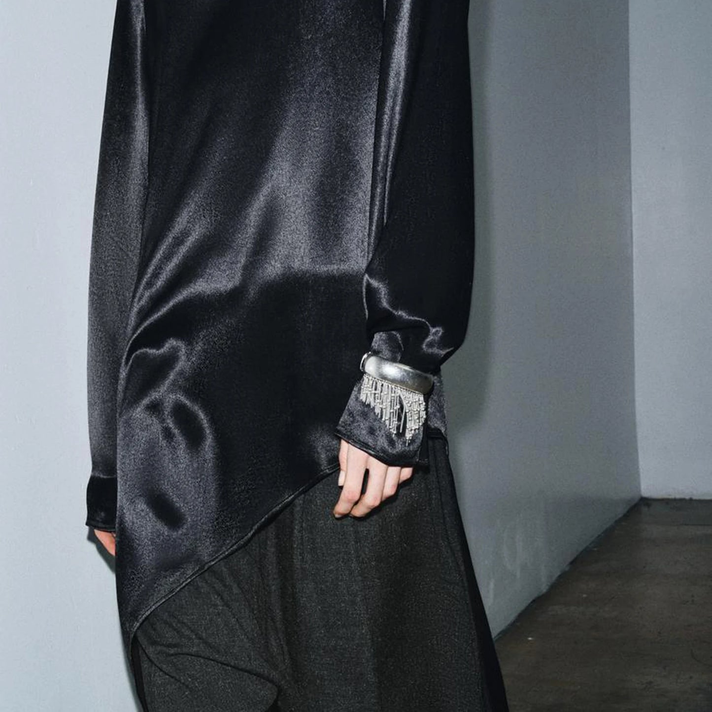 Trendy Simple Bead Chain Tassel Bracelet for Women New Hip Hop Rock Exaggerated Festival Party Wide Bracelet Jewelry Accessories