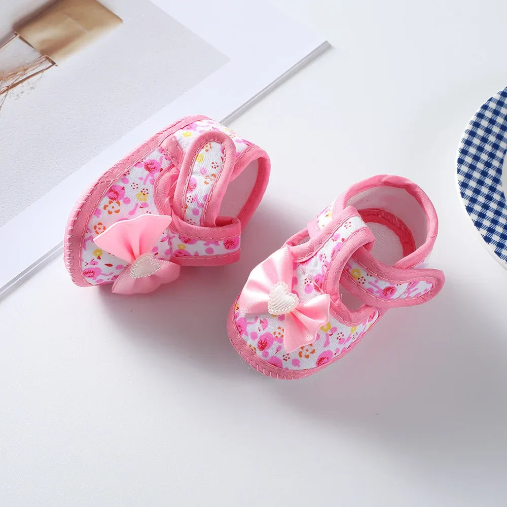 Newborn Baby Boy Girls Shoes Spring Autumn Lovely Floral Embroidery Anti-Slip Sneaker Crib Shoes Soft Cotton Cute First Walkers (Available)