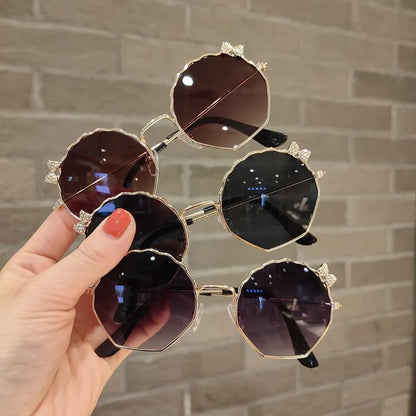 Summer Fashion Kids Sunglasses Trendy Bowknot Metal Frame Sun Glasses for Boys Girls Outdoor Anti UV Eyewear UV400