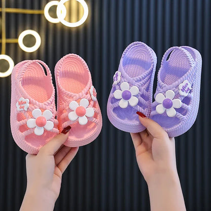 2025 New Children's Slippers Summer Girls and Boys Bathroom Home Anti slip Beach Shoes Soft Soled Baby Sandals