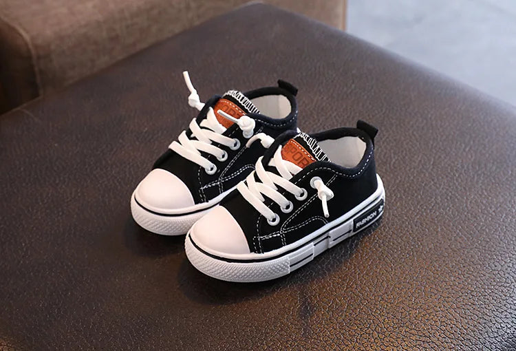 2025 New Children's Canvas Shoes Fashion Baby Board Shoes Girls' Breathable Single Shoes Boys' Casual Shoes   (Available)