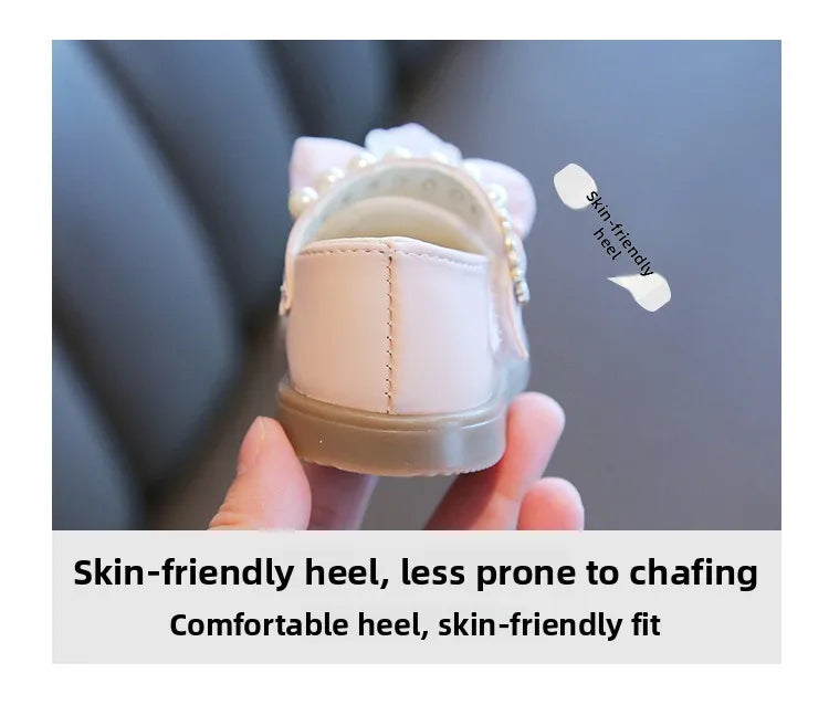 Baby Girls Walking Shoes with Big Bow Bear Children Princess Shoes Soft Sole Round Toe 2026 New Fashion Kids Flat Shoes Non-slip