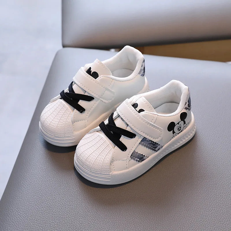 Spring And Autumn New Baby Walking Shoes Soft Soled Board Shoes Children's Sports Shoes Single Shoes Casual White Shoes