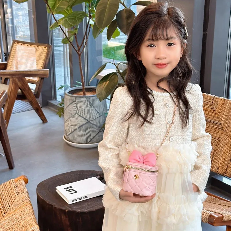 Children Bag New Girl Crossbody Bags Fashion Chain Bags Bow Shoulder Bags Versatile Girl Bag Sweet Princess Bag mochila infantil (Available)