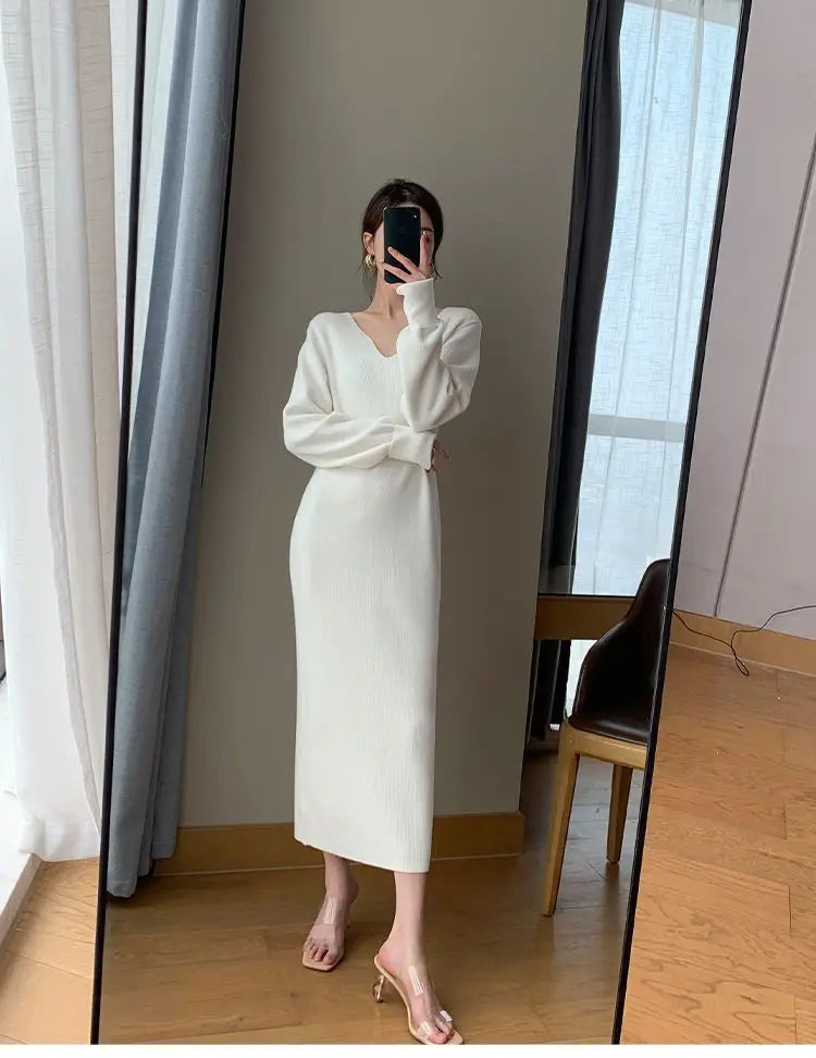 White Women's Dresses 2024 Autumn Winter New V-neck French Style Dresses Vintage Elegant V-neck All-match Fashion Knitted Dress