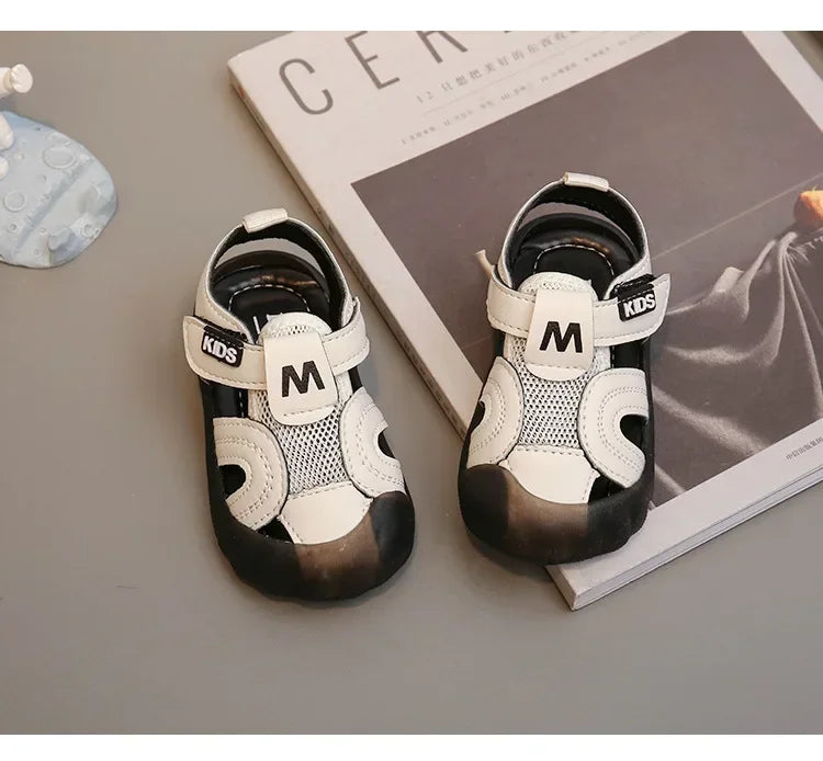 Kids Summer Sandals Boys' Toes Capped Hollow Walking Shoes  New Children Casual Versatile Beach Shoes for Vacation Air Mesh